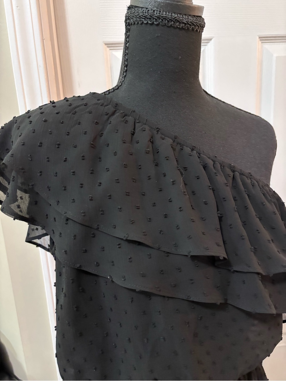 Signature Studio Black One-Shoulder Ruffle Dress - Picture 4 of 5